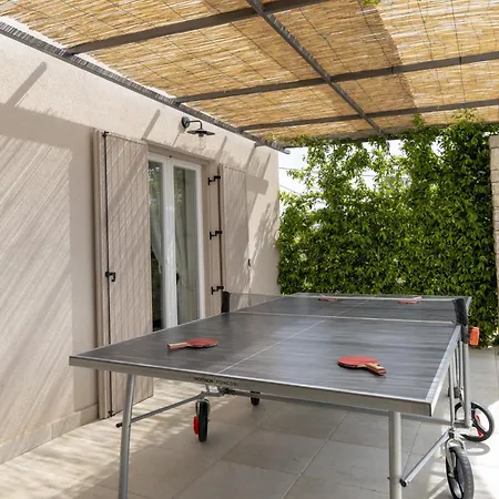 Batelica With Large Garden, Kids Playground And Private Pool