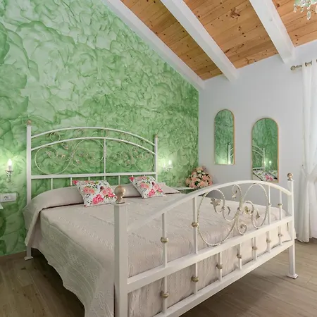 Batelica With Large Garden, Kids Playground And Private Pool *