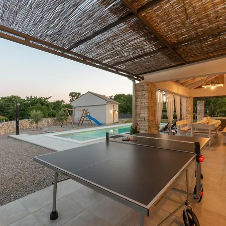 Batelica With Large Garden, Kids Playground And Private Pool *