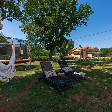 Villa Batelica With Large Garden, Kids Playground And Private Pool Labin (Istria)