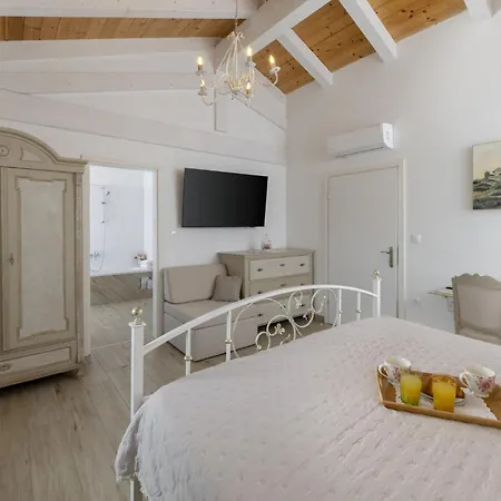 Batelica With Large Garden, Kids Playground And Private Pool Villa *
