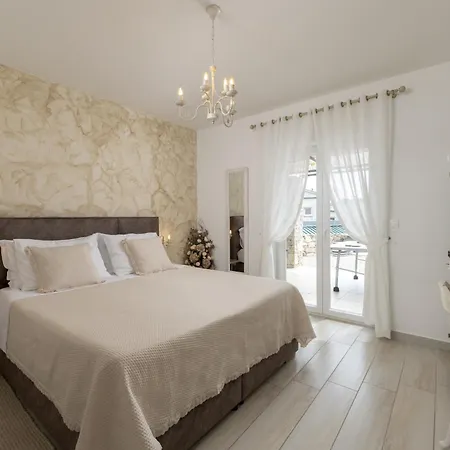 Batelica With Large Garden, Kids Playground And Private Pool * Labin (Istria)