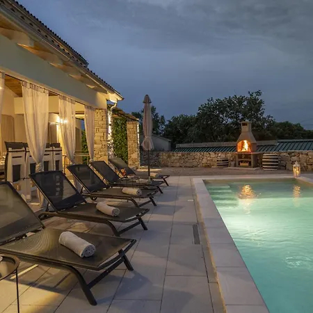 Villa Batelica With Large Garden, Kids Playground And Private Pool