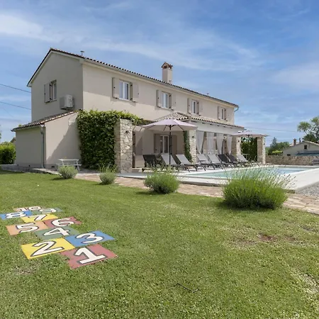 Batelica With Large Garden, Kids Playground And Private Pool * Labin (Istria)